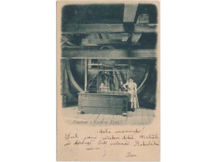 02 - Berounsko, Karlštějn, oživená partie z vnitřních prostor hradu, 1900