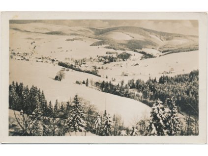 57 - Rychnovsko, Deštné v Orlických horách v zimě, cca 1938