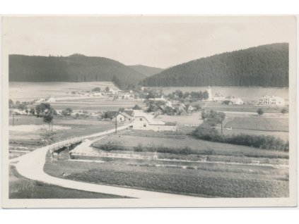 71 - Vsetínsko, Halenkov, celkový pohled na obec, Grafo Čuda