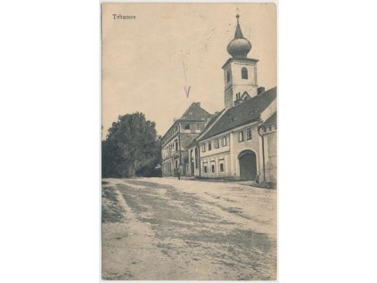 15 - Domažlicko, Trhanov,, oživená partie před zámkem, cca 1920