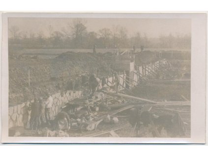 70 - Orlickoústecko, Vysoké Mýto, oživená partie ze stavby plovárny,1932