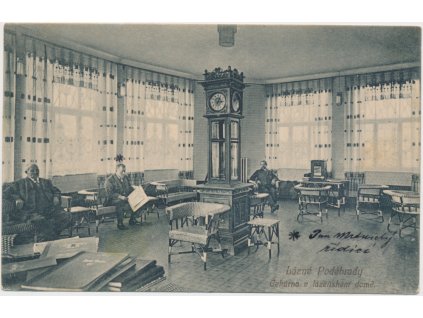 40 - Nymbursko, Poděbrady, oživená partie z čekárny v láz. domě, 1917