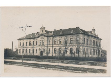 10 - Chrudim, Státní hospodyňské školy, cca 1926