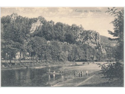 20 - Jablonecko, Malá Skála, oživená partie u řeky pod Pantheonem,1924