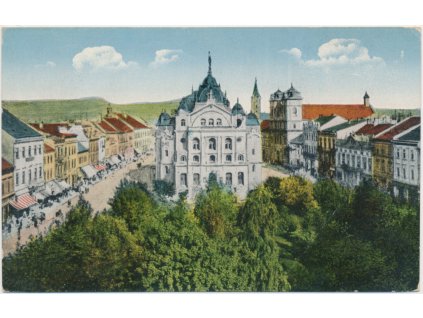 Slovensko, Košice, pohled na divadlo a okolí, cca 1920