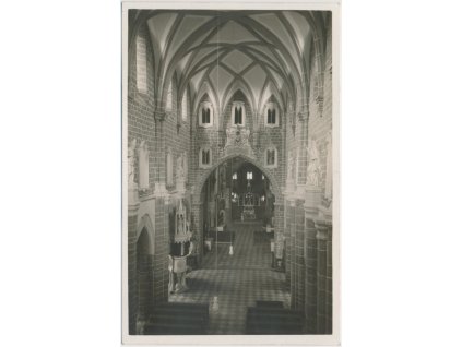 67 - Třebíč, interiér Basiliky sv. Prokopa, cca 1935