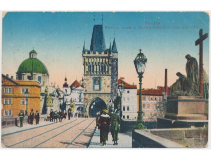 49 - Praha, oživená partie z Karlova mostu, Staroměstské mostecké věže