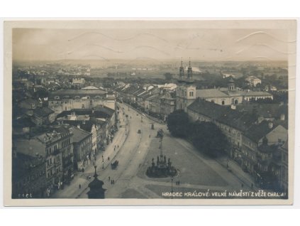 19 - Hradec Králové, pohled na Velké náměstí z věže chrámu, cca 1929