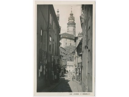 13 - Český Krumlov, oživená partie pod zámkem, foto Wolf