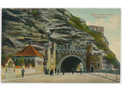 49 - Praha, oživená partie před Vyšehradským tunelem, Pražská strana, cca 1908