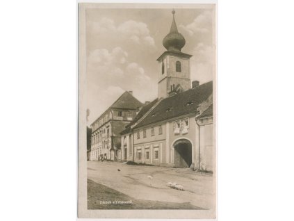 15 - Domažlicko, Trhanov, partie před zámkem, cca 1930