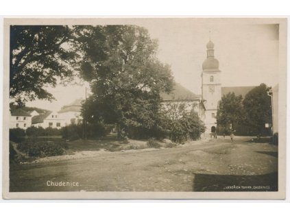 28 - Klatovsko, Chudenice, partie u kostela, cca 1928