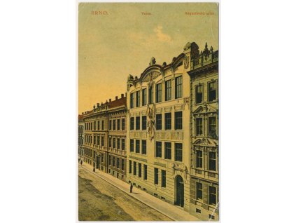 04 - Brno, oživená partie z Augustinské ulice, cca 1907