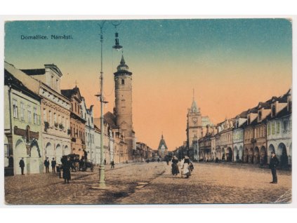 15 - Domažlice, oživené náměstí, cca 1925