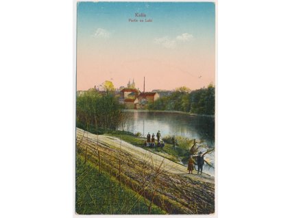 29 - Kolín, oživená partie na břehu Labe, cca 1920