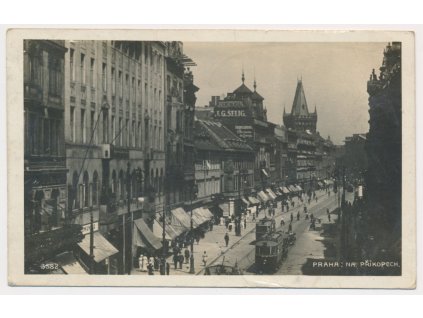 49 - Praha, oživená ulice Na Příkopech, cca 1915