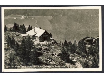 Deutschland, Blick vom Arber-Gipfel auf d. Arberschutzhaus u. Brennessattel, cca 1932
