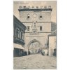 34 - Louny, oživená partie u Žatecké brány, cca 1920