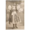 Dívka v kroji z Uherskohradišťska, cca 1910