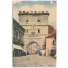 34 - Louny, oživená partie u Žatecké brány, cca 1921