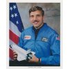 Hilmers David (1950), americký astronaut, portrétové foto s podpisem