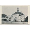 54 - Příbramsko, Rožmitál pod Třemšínem, oživená partie před městskou radnicí, cca 1943