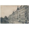 49 - Praha, oživené Riegrovo nábřeží s Národním divadlem, cca 1924