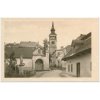 57 - Rychnovsko, Dobruška, oživená partie s domy a Starobylou radnicí, cca 1949