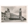 19 - Hradec Králové, oživené nádraží, cca 1935, neprošlá poštou
