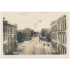 19 - Hradec Králové, oživená ulice, domy..., cca 1927