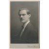 Čechy, portrétové foto muže, atelier Tomáš, rozměr 7x10cm, cca 1913, stav 1/1