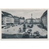 41 - Olomouc, oživená partie s automobily na náměstí, cca 1941
