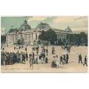 Francie, Paris (Paříž), La Petit Palais, oživená partie před muzeem, cca 1910