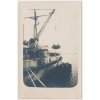 S.M.S. Erzherzog Karl, pohled na bok lodi s jeřábem při nakládání uhlí, cca 1915