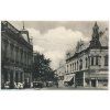Slovensko, Lučenec, oživená ulice s domy, cca 1950