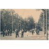 08 - Chebsko, Františkovy Lázně, lázeňský park, lidé na procházce,1915