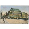 49 - Praha, oživená partie na mostě před Národním divadlem, cca 1910