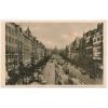 49 - Praha, oživené Václavské náměstí, tramvaje, automobily...