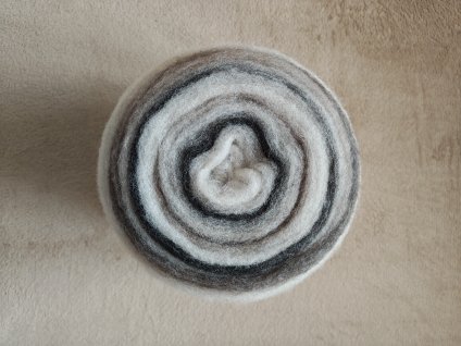 Česanec z shetlandské vlny