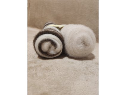 Česanec z shetlandské vlny