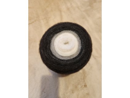 Česanec z shetlandské vlny