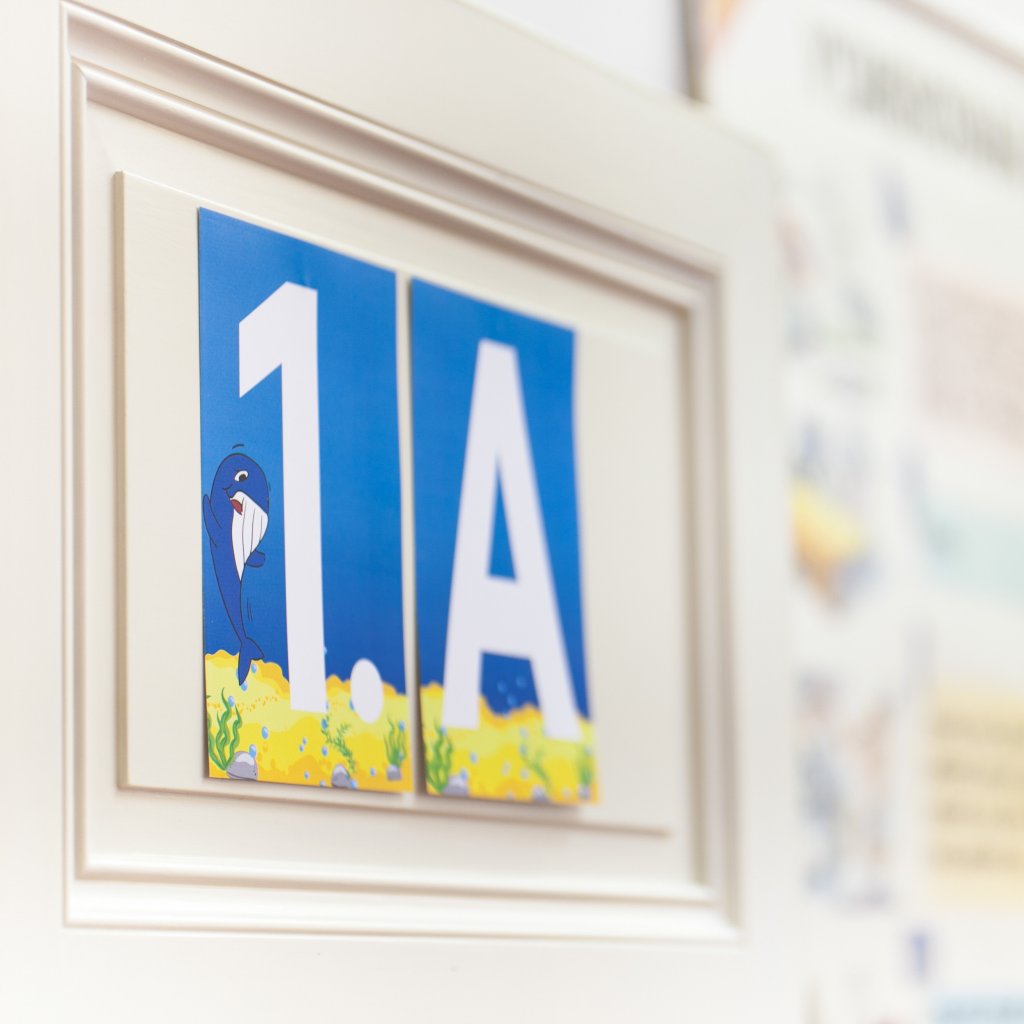 Tematická výzdoba třídy – označení školní třídy (podmořský svět)