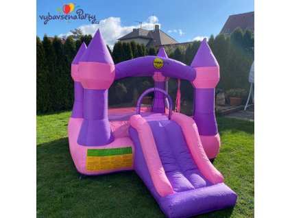 Skákací hrad pro holky 2