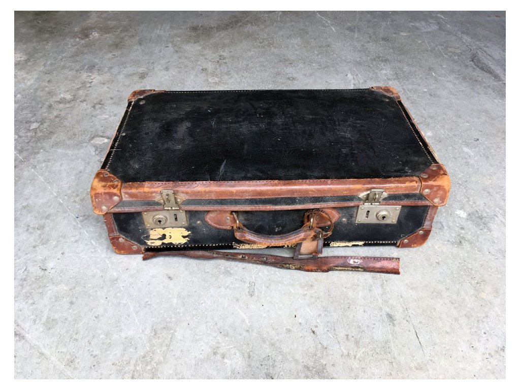 kufr starý