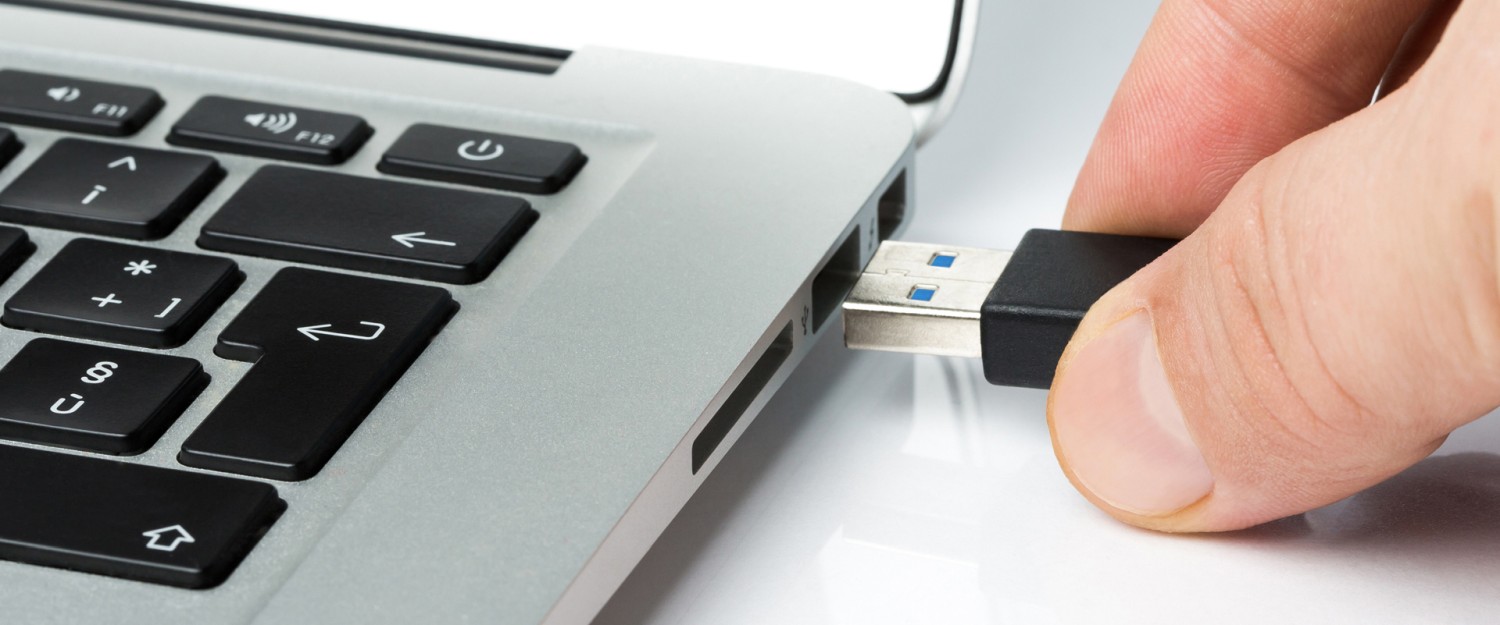 elegantní-hlinikova-skříňka-qoltec-pro-ssd-hdd-2-5-disk-max--2tb_6542