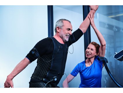miha bodytec Shooting People 2018 02 RHX0742