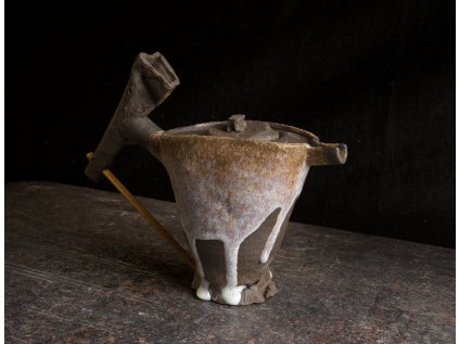 T handle teapot