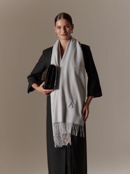 Pashmina s monogramem/ Light grey.