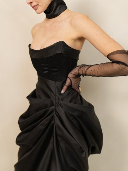 RENTAL THE VIOLET CORSET DRESS.