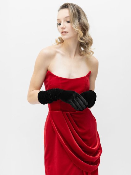 THE VELVET OPERA GLOVES